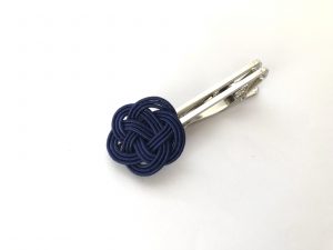 水引梅結びのネクタイピン