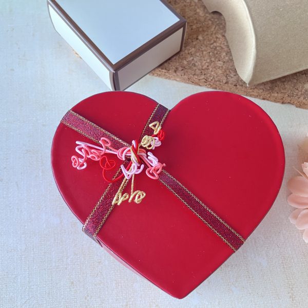 水引紐で作るバレンタインラッピング｜ハートのボックスに水引紐で彩りを