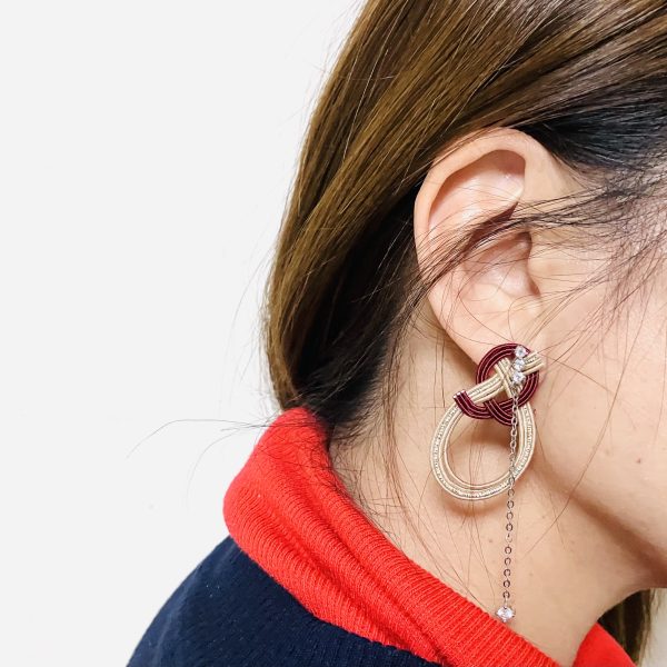 水引抱きあわじ結びのピアス｜和装にも洋装にも合うアクセサリーで装いに華を添えて