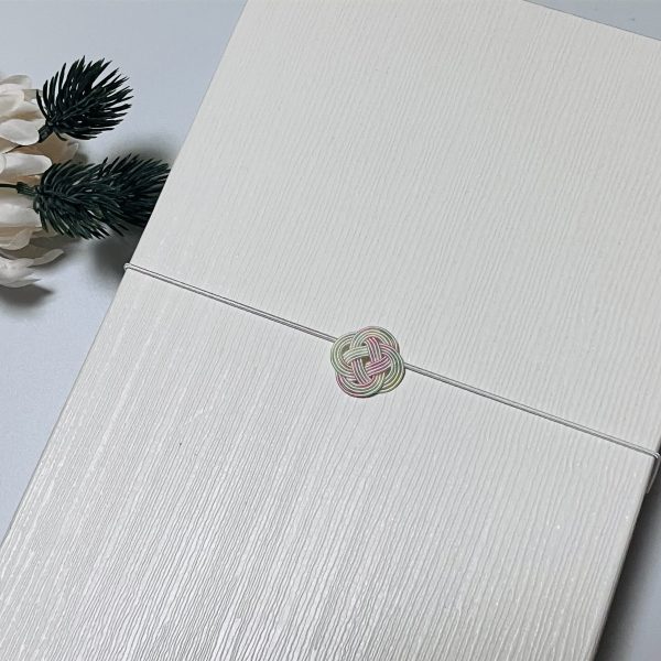 水引菜の花結びのラッピング飾り｜上品な装いで贈り物を引き立てて
