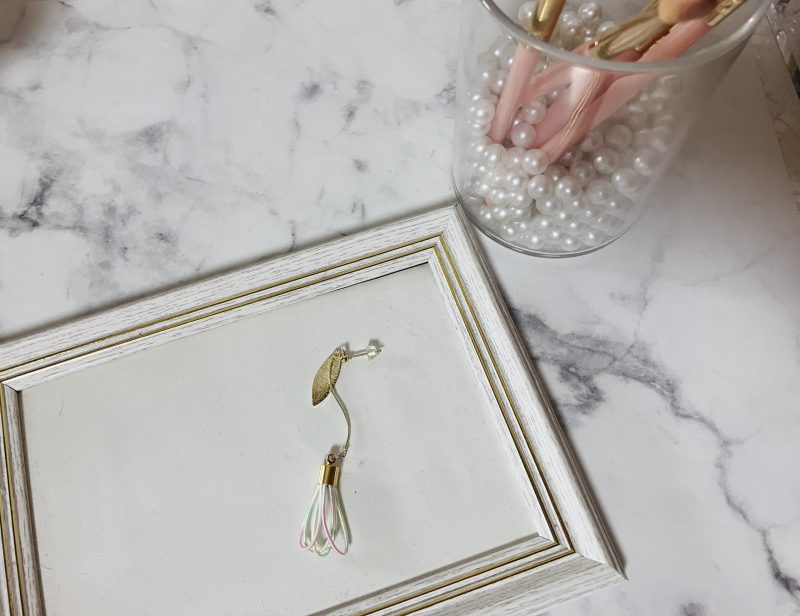 水引紐で作るシンプルピアス 水引紐で作るシンプルピアス