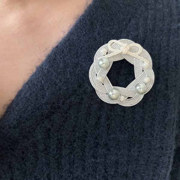 水引相生結びのブローチ｜存在感あるリースの形はこれからのシーズンに大活躍