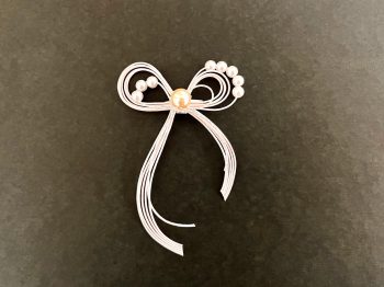 水引叶結びのブローチ